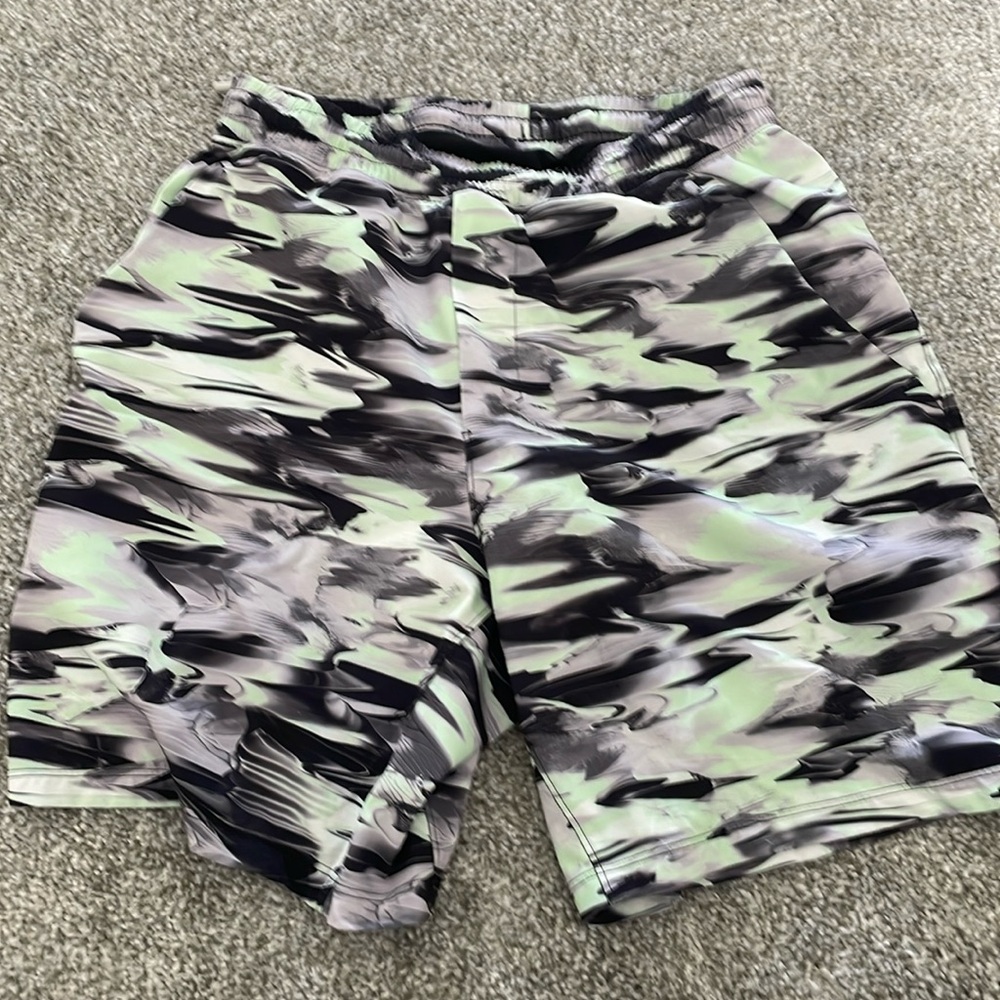 Lululemon Pace Breaker Lined